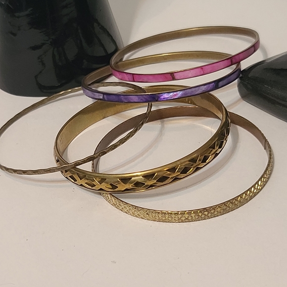 5 Bangle Bracelets- mixed metals stained mother of pearl - Picture 4 of 4